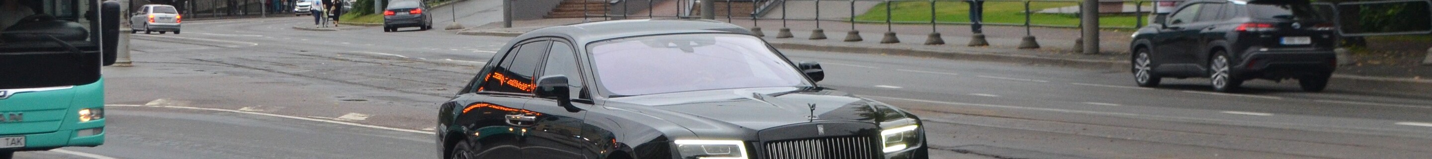 Rolls-Royce Ghost Black Badge 2021