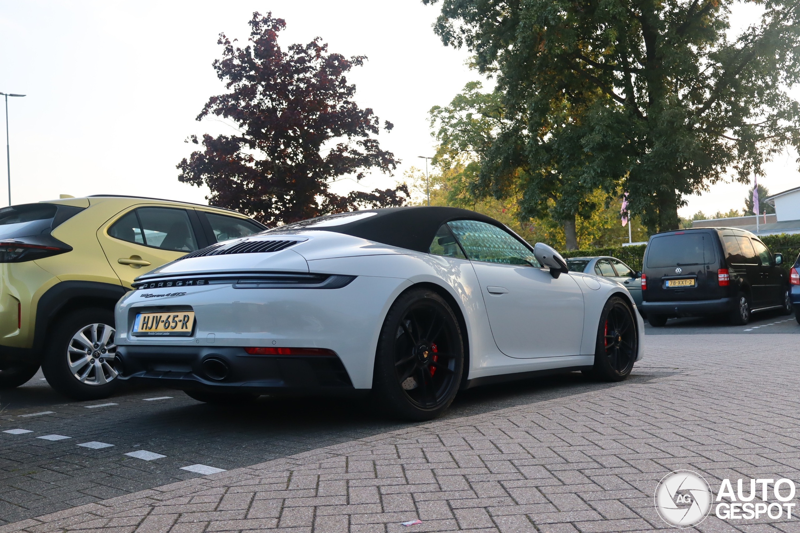 Porsche 992 Carrera 4 GTS Cabriolet MkI