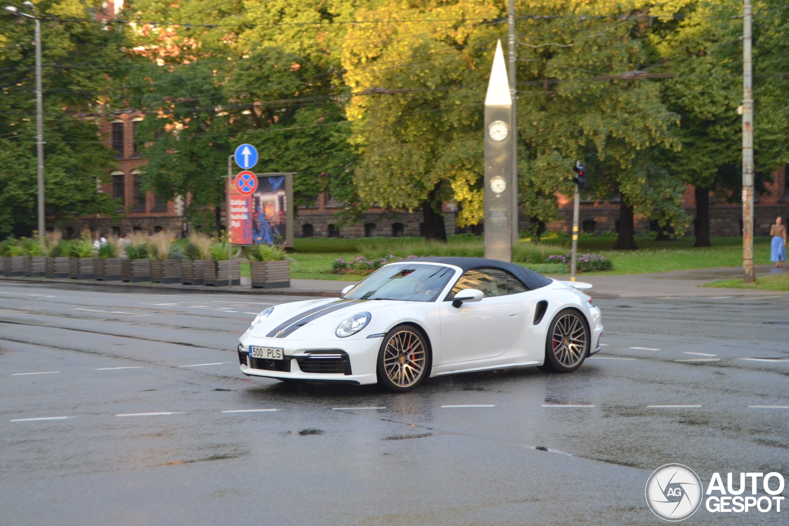 Porsche 992 Turbo Cabriolet MkI