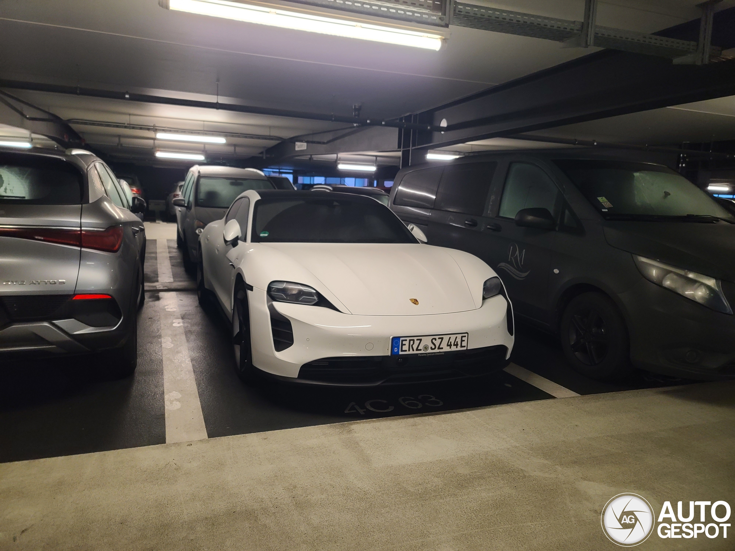 Porsche Taycan GTS Sport Turismo