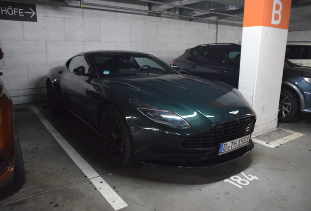 Aston Martin DB11 AMR