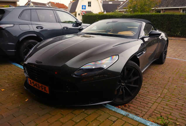 Aston Martin DB11 V8 Volante