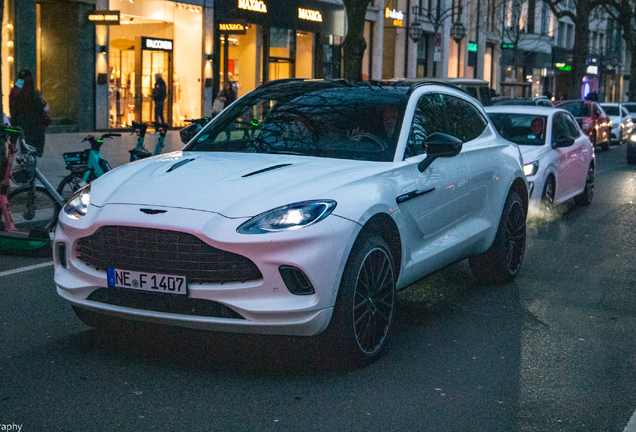 Aston Martin DBX