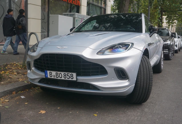 Aston Martin DBX