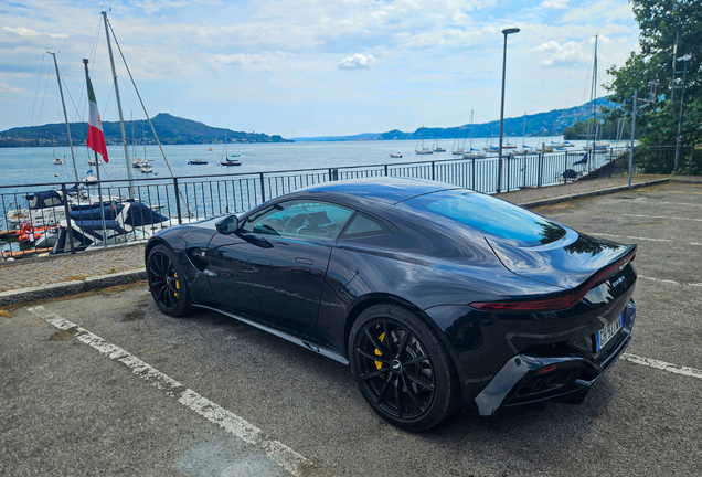 Aston Martin V8 Vantage 2018
