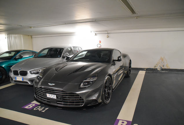 Aston Martin Vanquish 2025