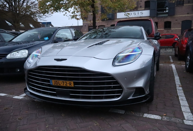 Aston Martin Vanquish 2025