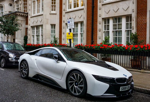 BMW i8