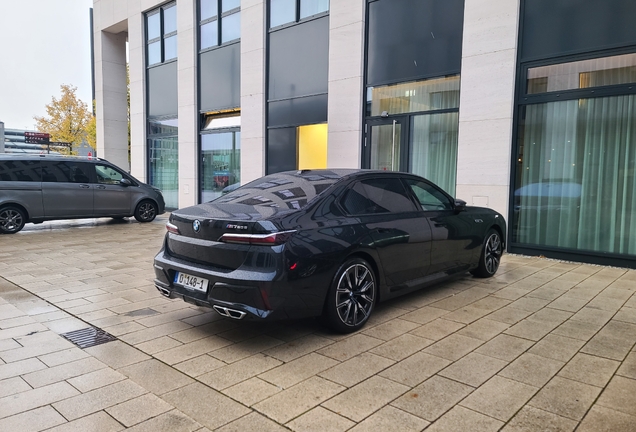 BMW M760e xDrive
