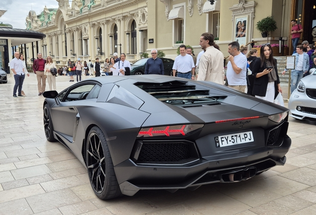 Lamborghini Aventador LP700-4