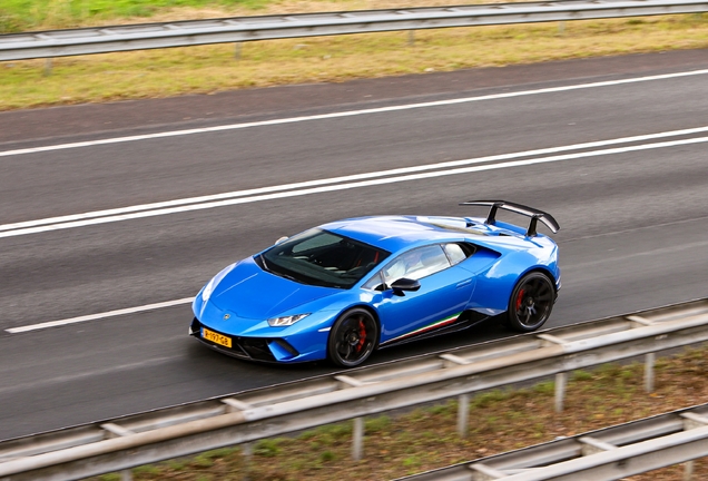 Lamborghini Huracán LP640-4 Performante