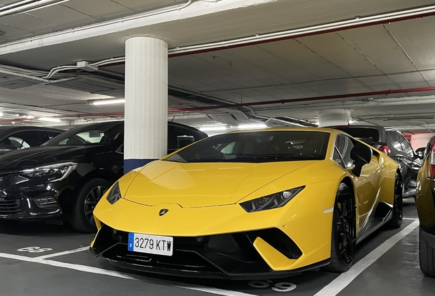 Lamborghini Huracán LP640-4 Performante