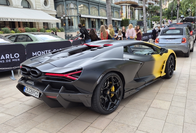 Lamborghini Revuelto