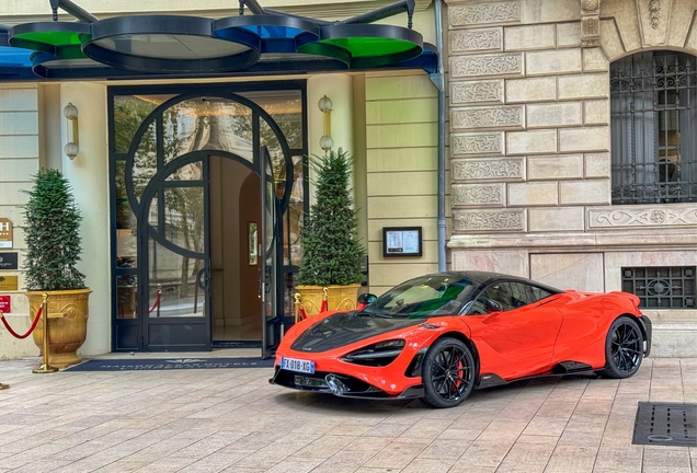 McLaren 765LT