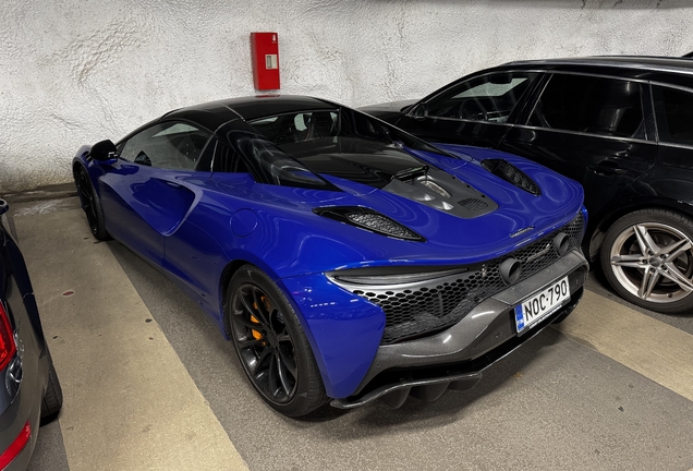 McLaren Artura Spider