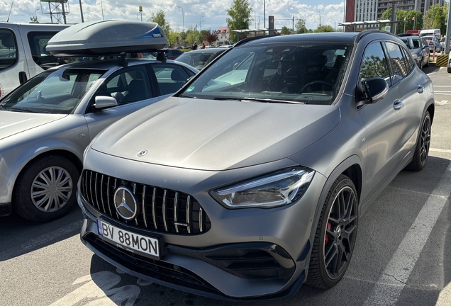 Mercedes-AMG GLA 45 S 4MATIC+ H247