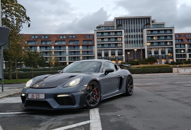 Porsche 718 Cayman GT4 RS Weissach Package