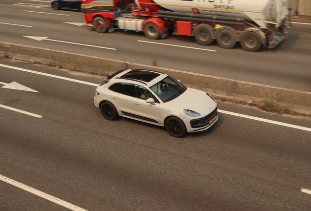 Porsche 95B Macan GTS MkIII