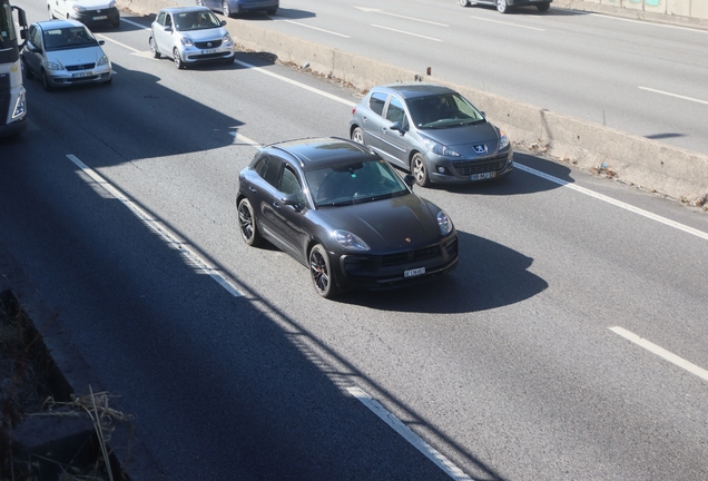Porsche 95B Macan GTS MkIII