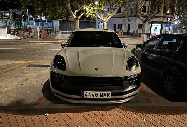 Porsche 95B Macan GTS MkIII