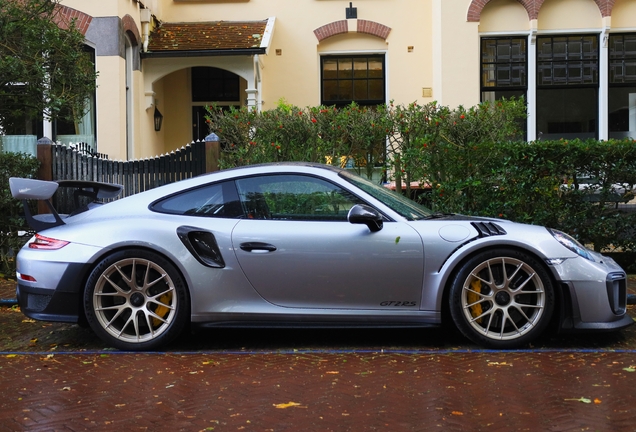 Porsche 991 GT2 RS Weissach Package