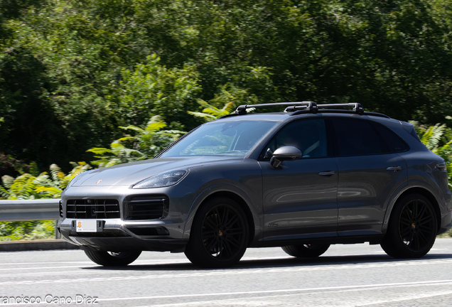 Porsche 9YA Cayenne GTS MkI