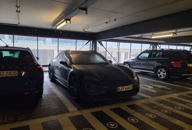 Porsche Taycan Turbo Cross Turismo MkII