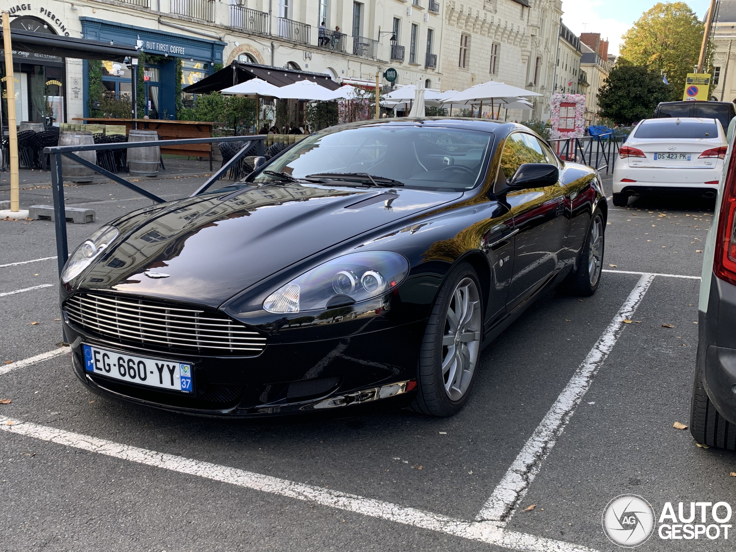 Aston Martin DB9