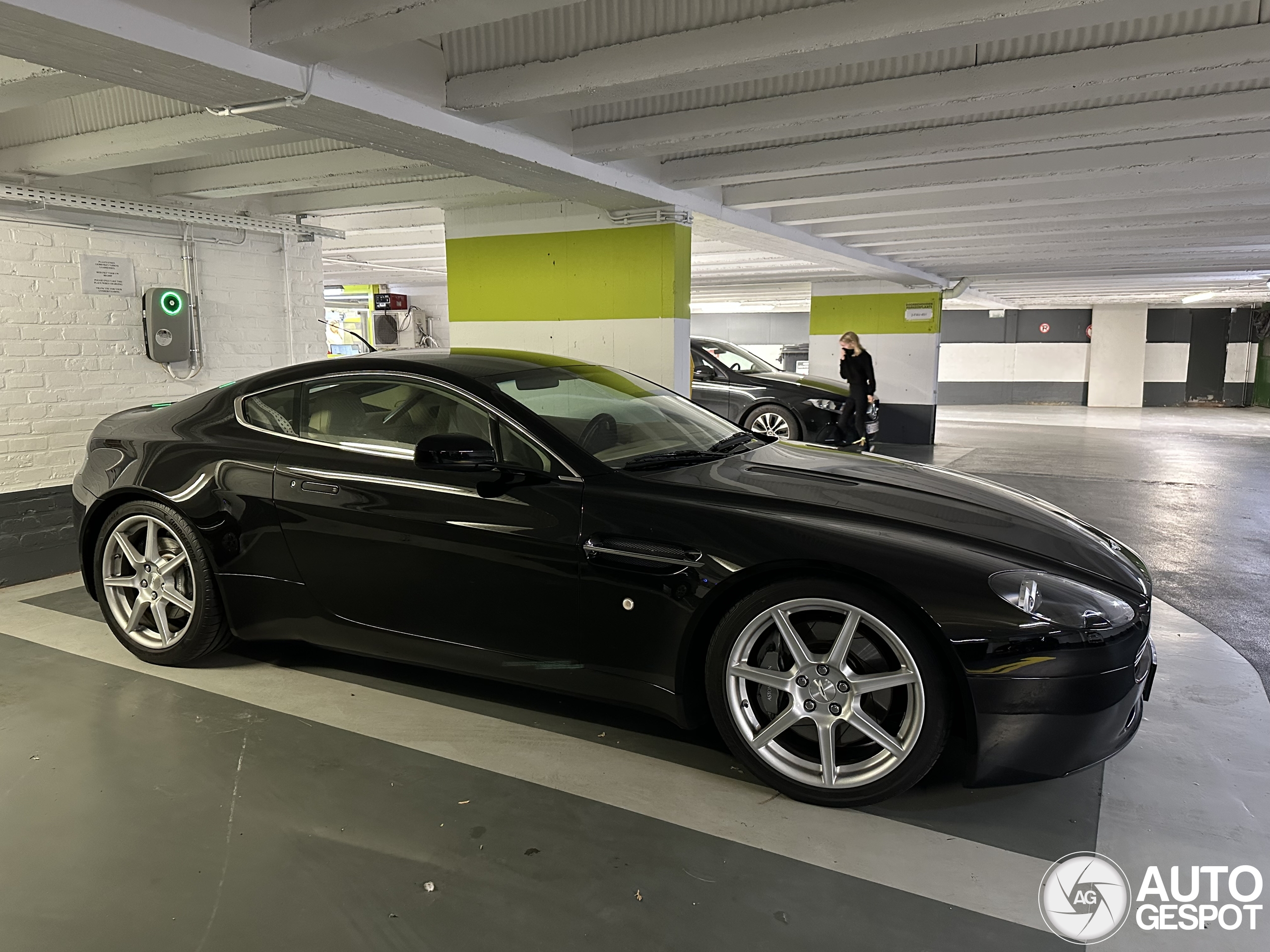 Aston Martin V8 Vantage