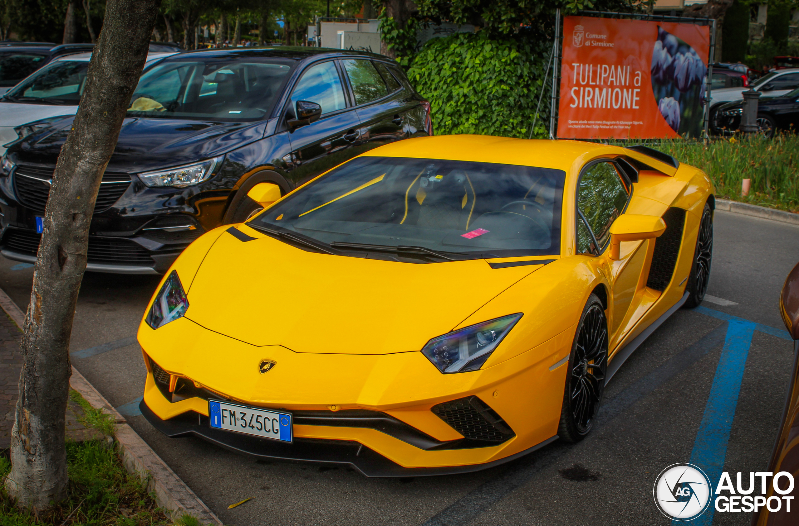 Lamborghini Aventador S LP740-4