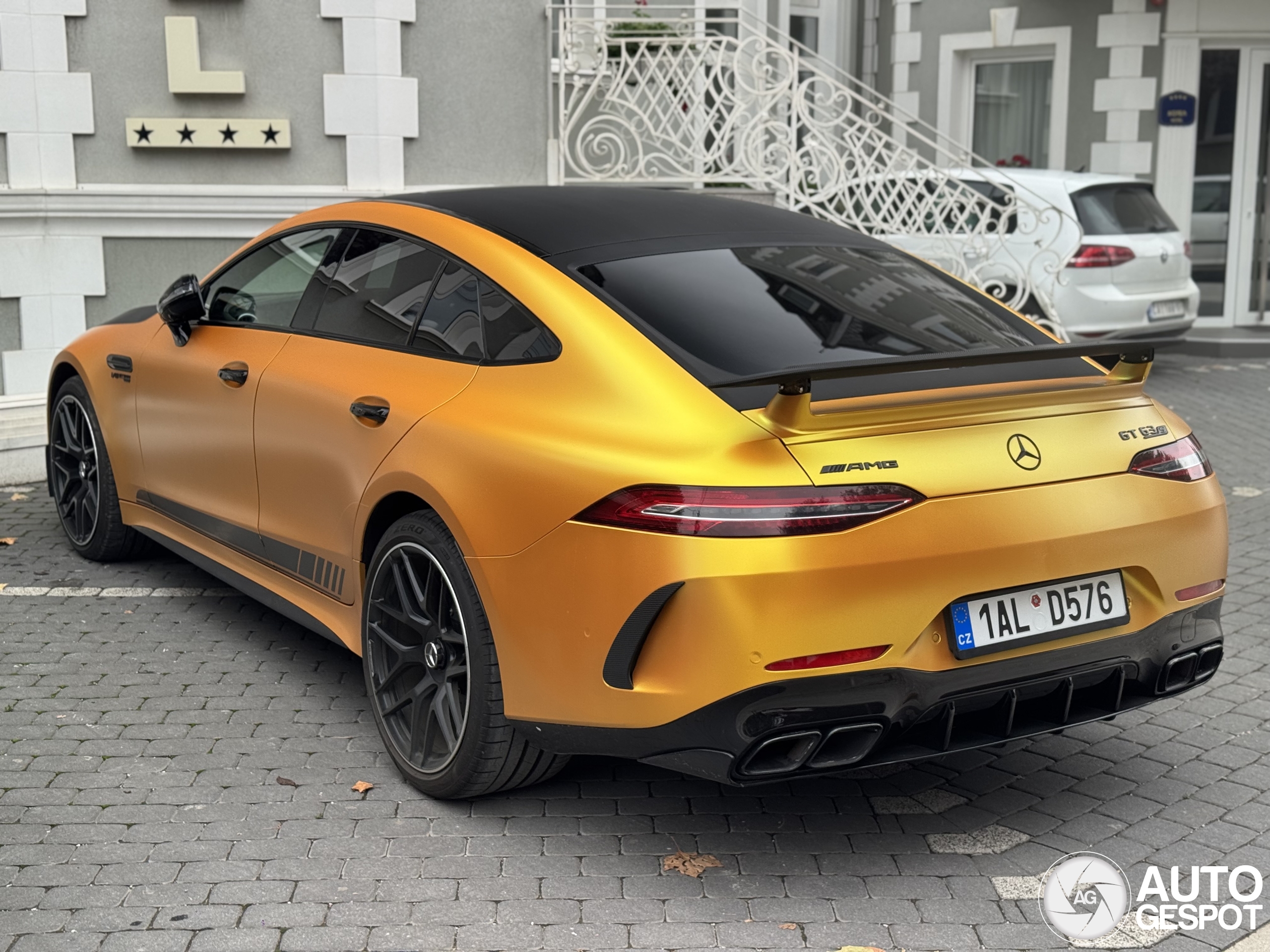 Mercedes-AMG GT 63 S X290