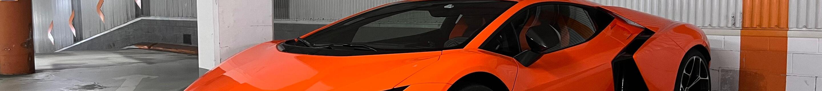 Lamborghini Revuelto