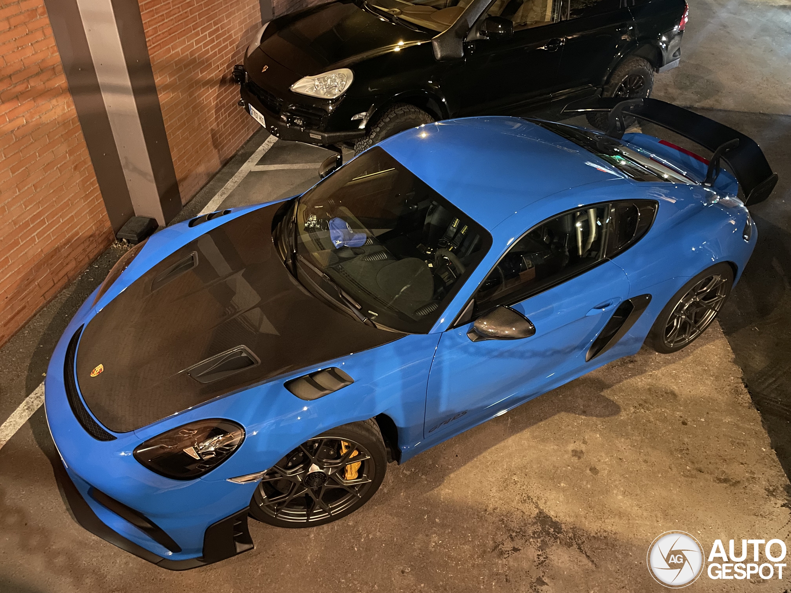 Porsche 718 Cayman GT4 RS Weissach Package