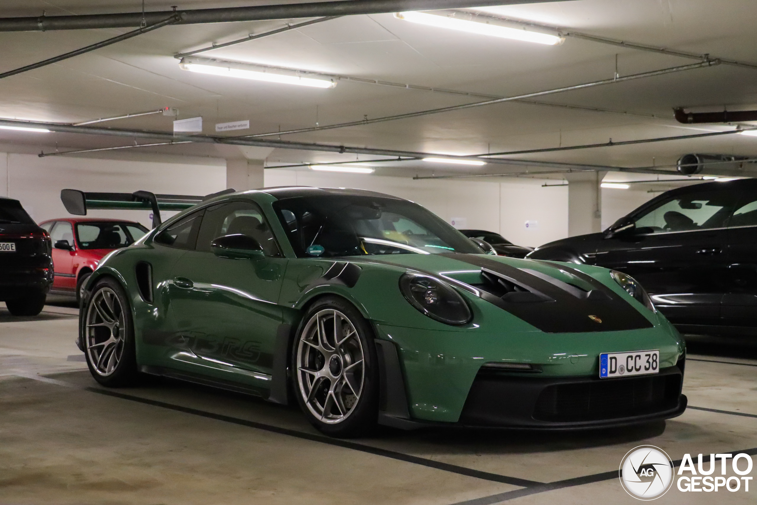 Porsche 992 GT3 RS MkI Weissach Package