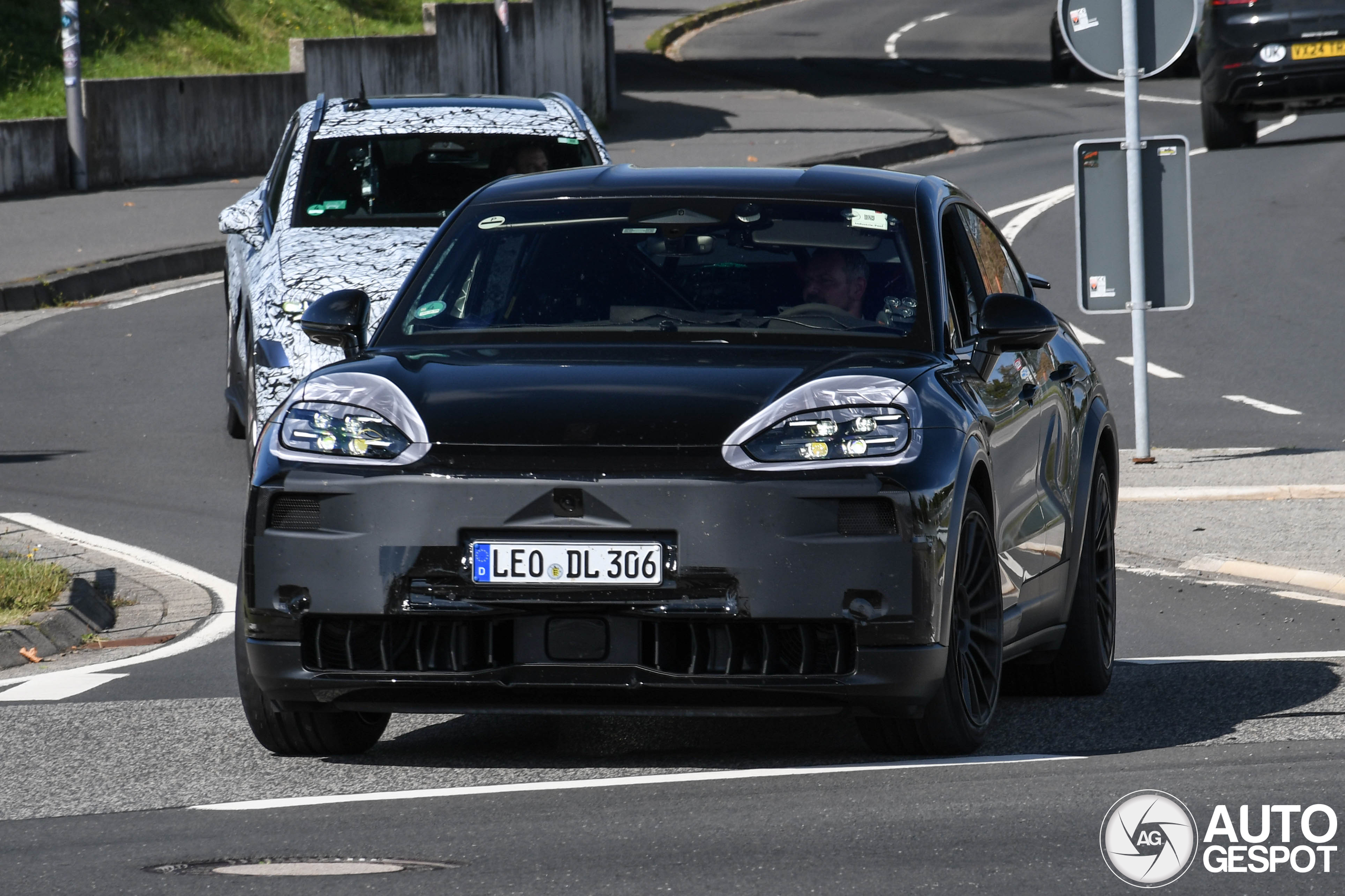 Porsche Cayenne Coupé EV Turbo GT