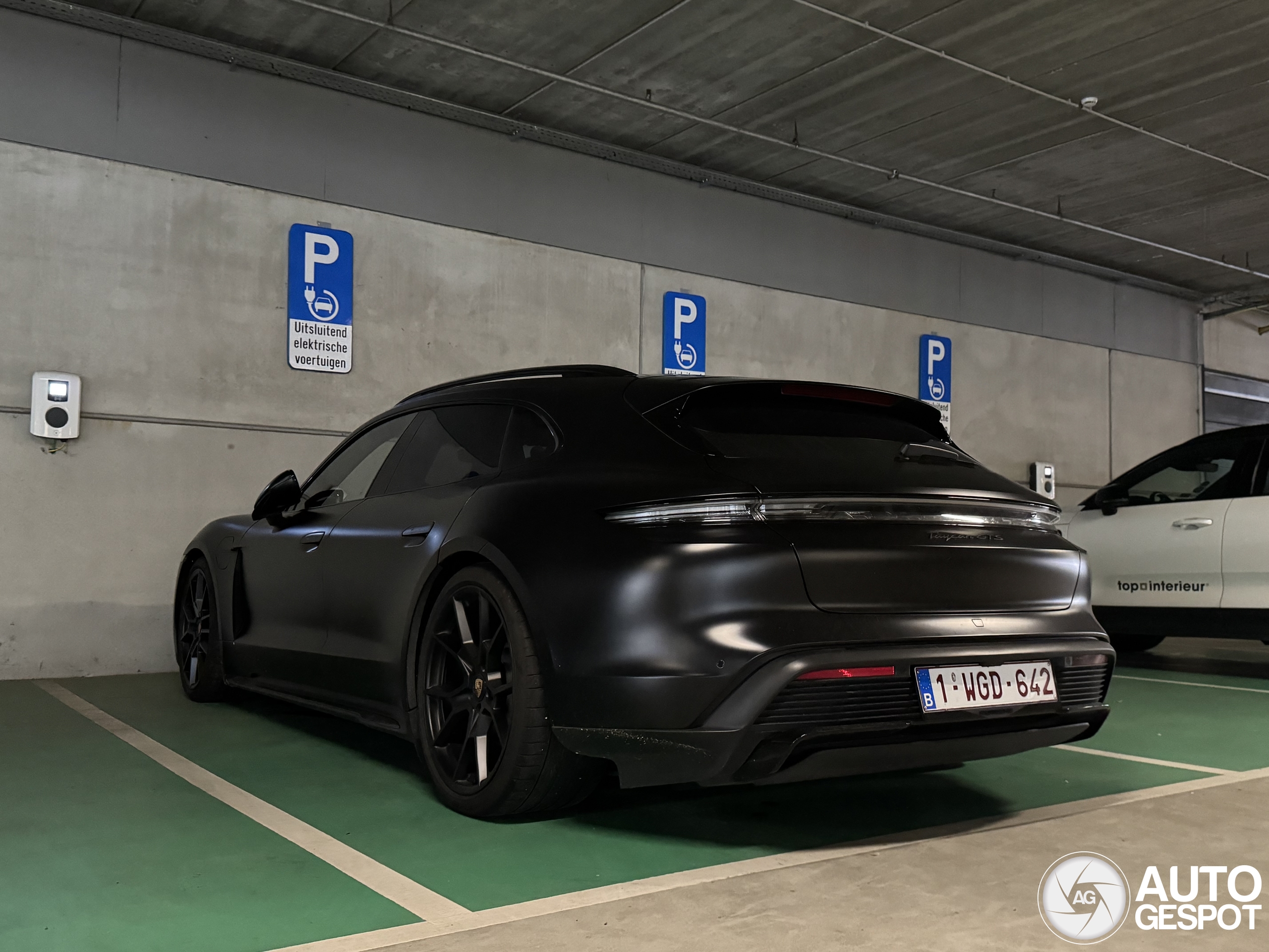 Porsche Taycan GTS Sport Turismo