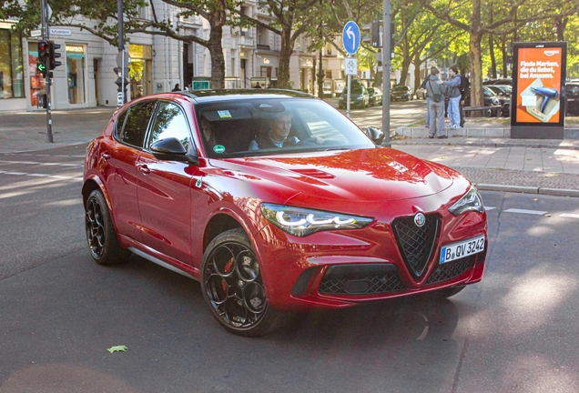 Alfa Romeo Stelvio Quadrifoglio 2023
