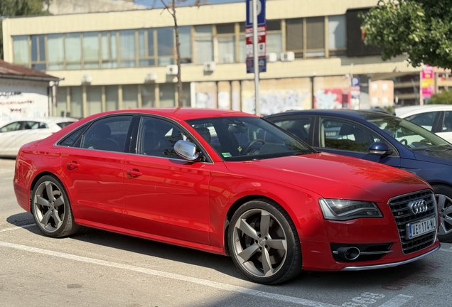 Audi S8 D4