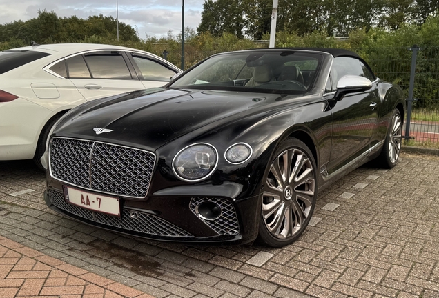 Bentley Continental GTC V8 2020 Mulliner