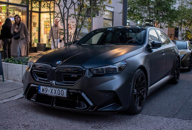 BMW M5 G90