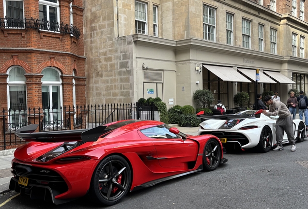 Koenigsegg Jesko Attack