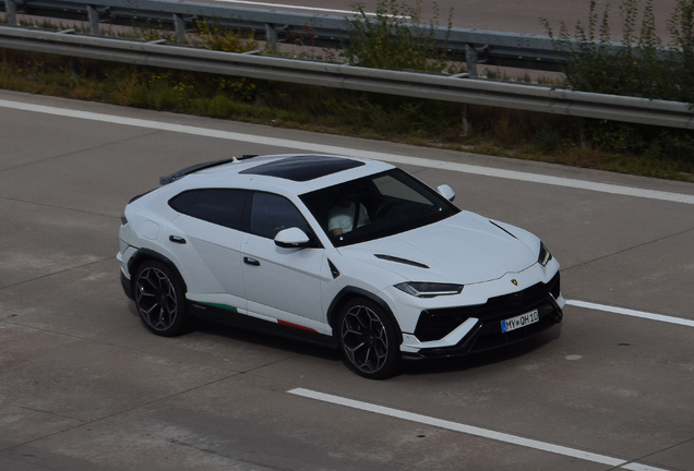 Lamborghini Urus Performante