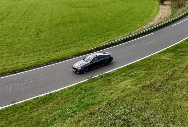 Mercedes-AMG GT 63 S X290