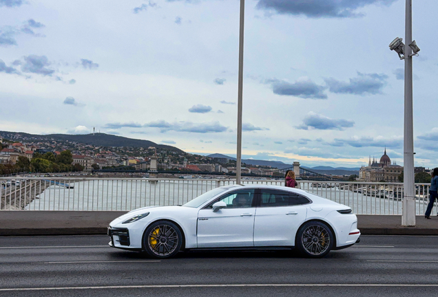 Porsche 972 Panamera Turbo S E-Hybrid