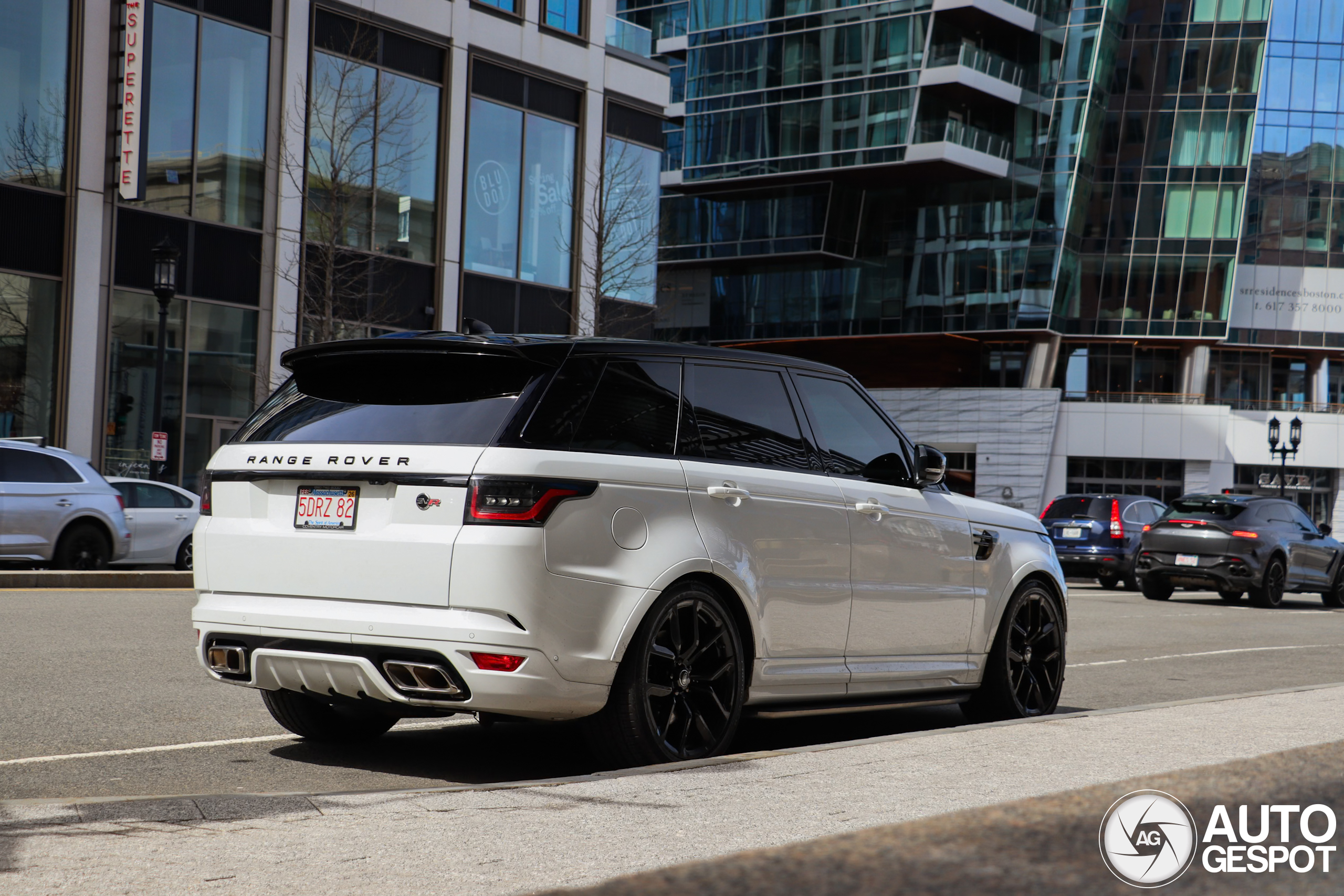 Land Rover Range Rover Sport SVR 2018