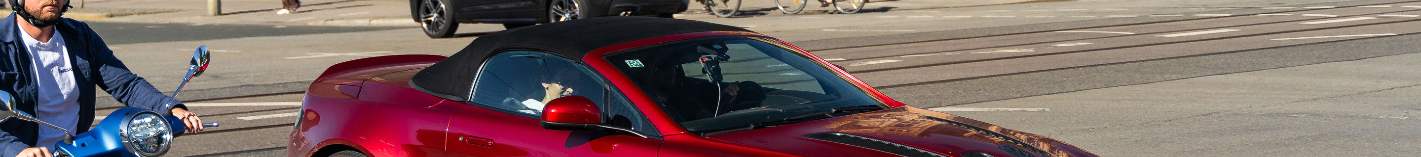 Aston Martin V12 Vantage S Roadster