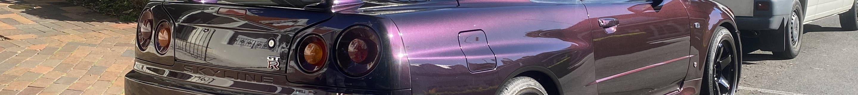Nissan Skyline R34 GT-R V-Spec Midnight Purple Pearl II Special Color Limited Edition