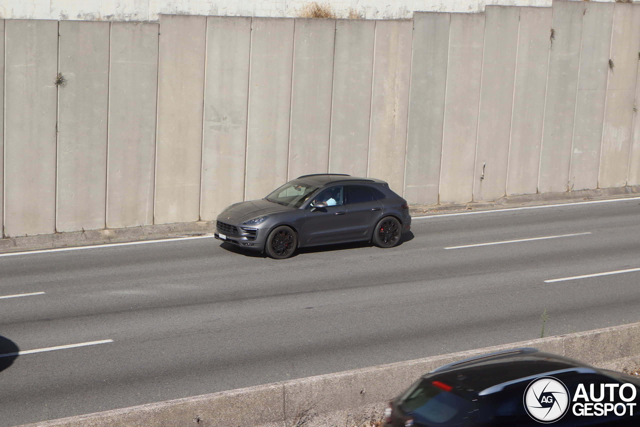 Porsche 95B Macan Turbo MkI