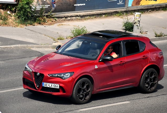 Alfa Romeo Stelvio Quadrifoglio 2023
