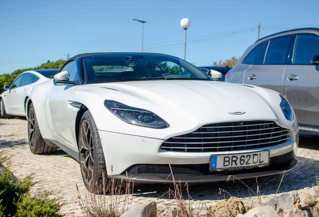 Aston Martin DB11 V8 Volante